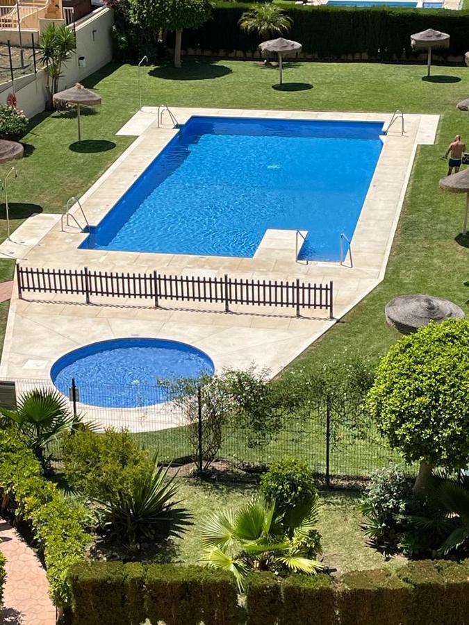 Encantador Piso Con Terraza Y Piscina Apartment Benalmádena Exterior photo